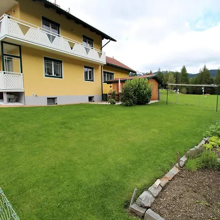 In Katschberg Nahe Skipisten * 雷恩贝格